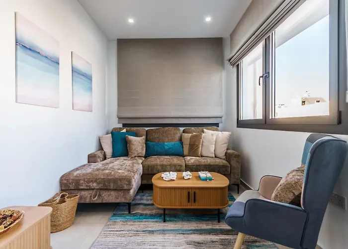 아파트 Solea Collection Larnaca